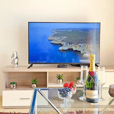 Modern Charming Nautic By Becherish Lejlighed